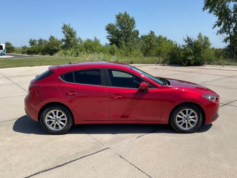 2015 MAZDA Mazda3