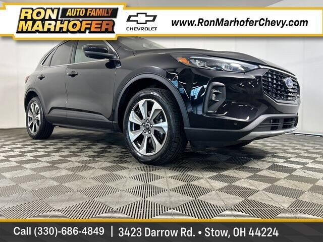 2024 FORD Escape