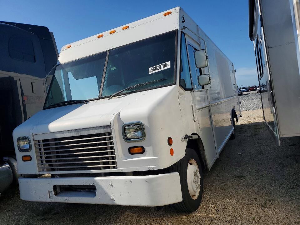 2008 FREIGHTLINER MT 45 Chassis