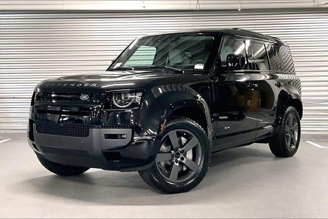 2026 LAND ROVER Defender