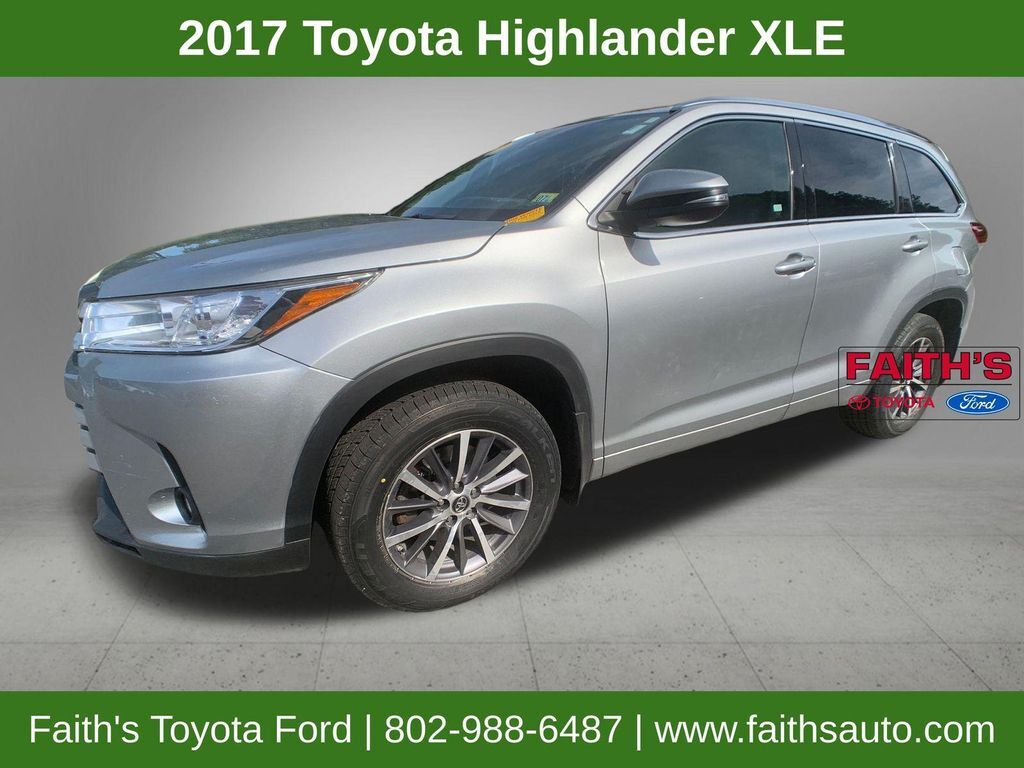 2017 TOYOTA Highlander
