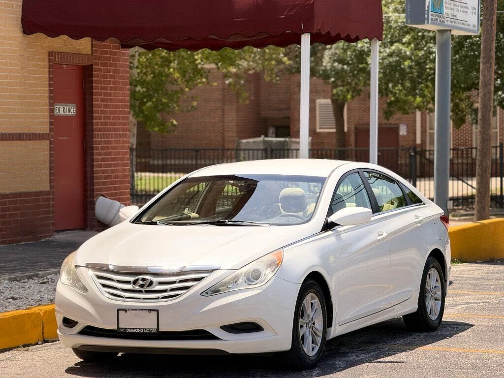 2011 HYUNDAI Sonata