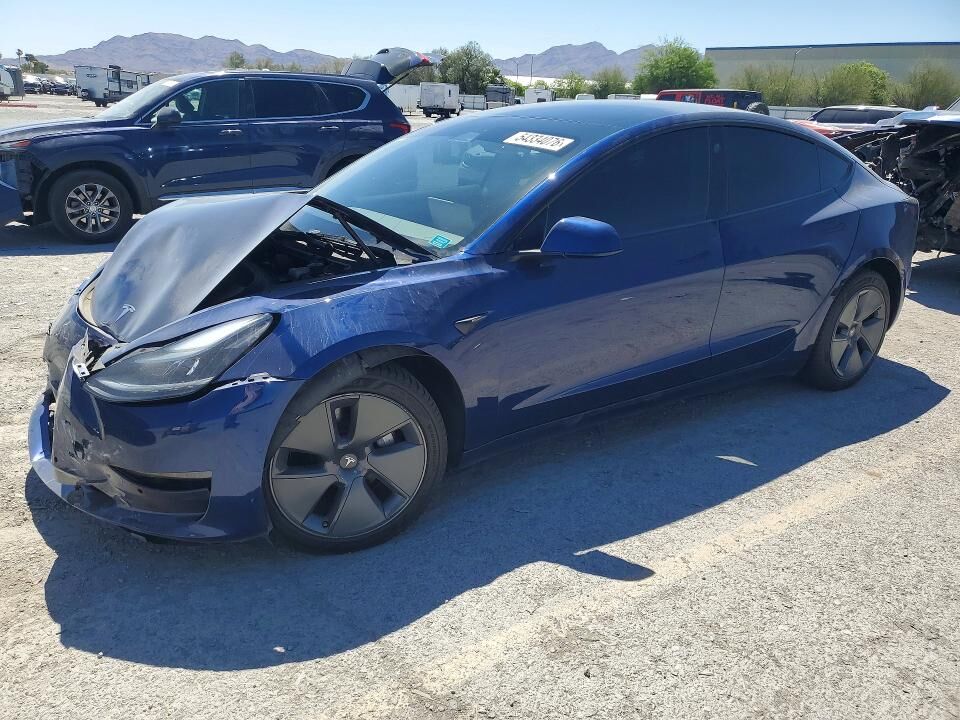 2022 TESLA Model 3