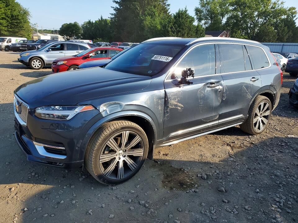 2020 VOLVO XC90