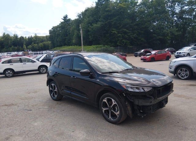2024 FORD Escape