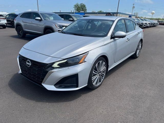 2025 NISSAN Altima