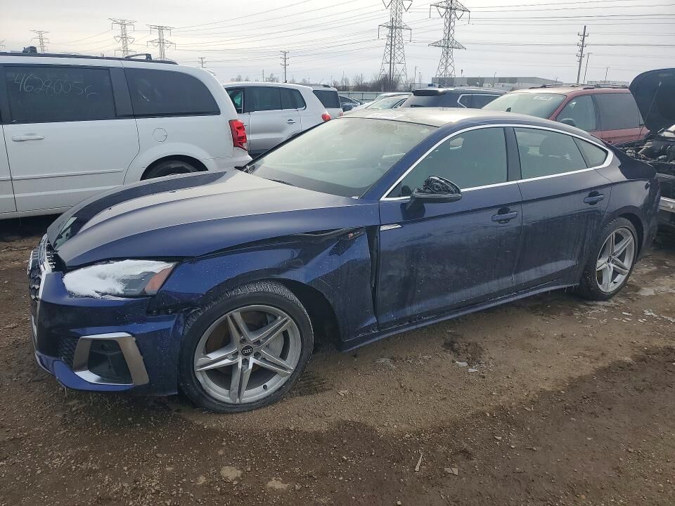 2022 AUDI A5