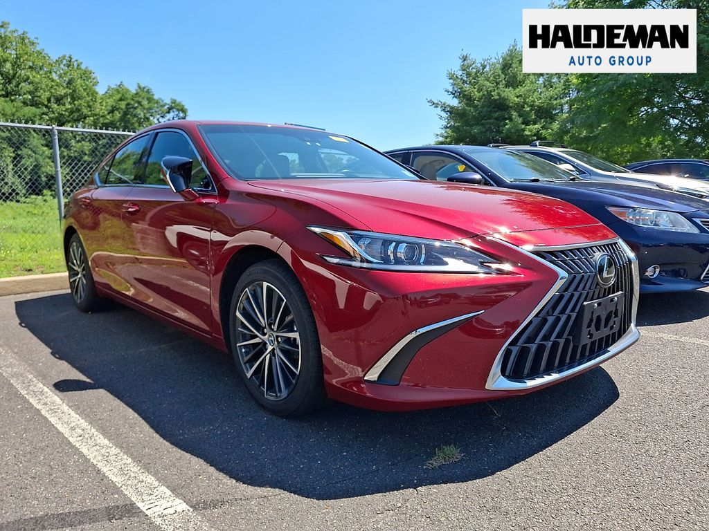 2025 LEXUS ES