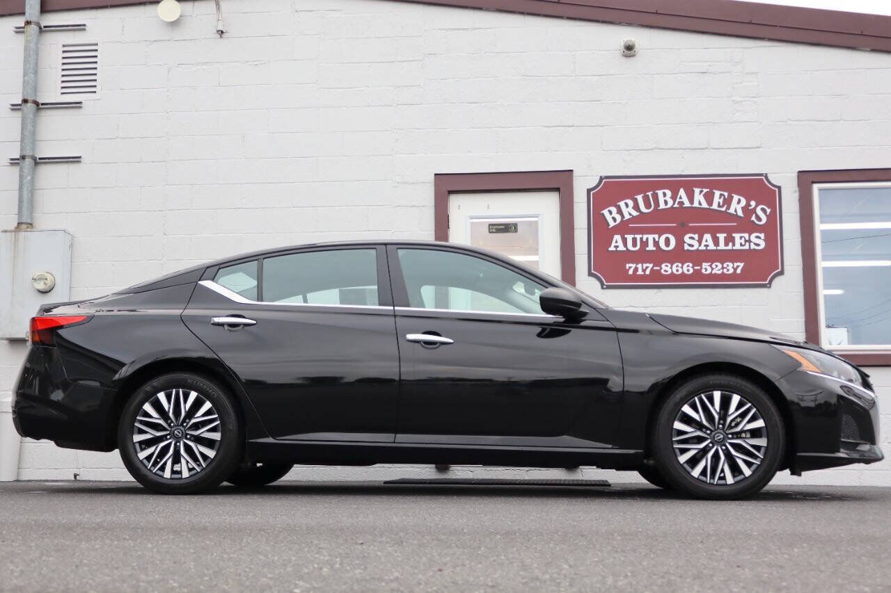 2025 NISSAN Altima