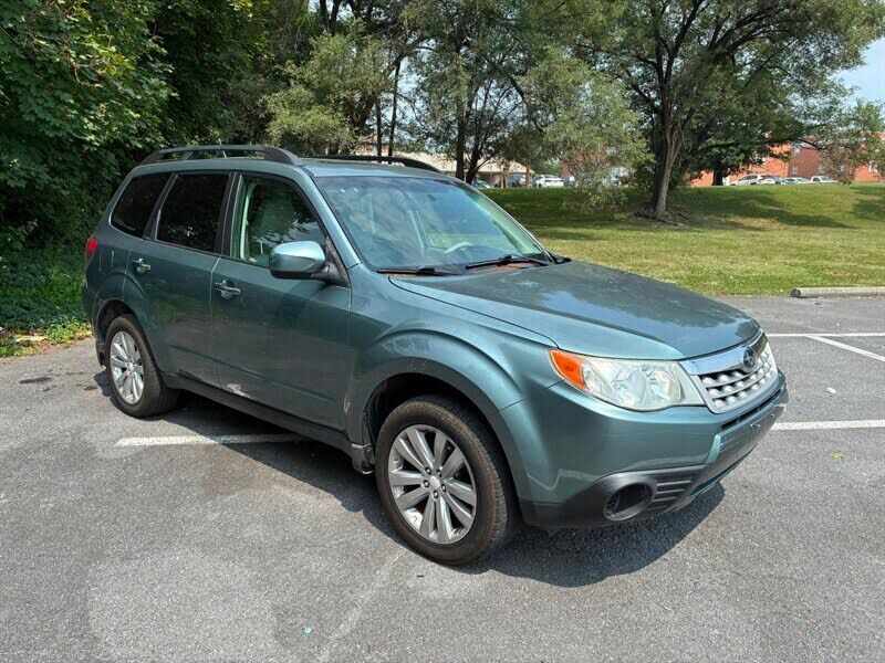 2011 SUBARU Forester