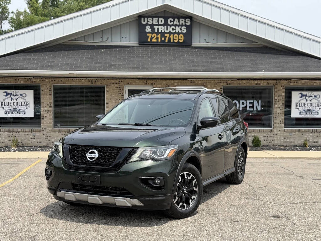 2020 NISSAN Pathfinder