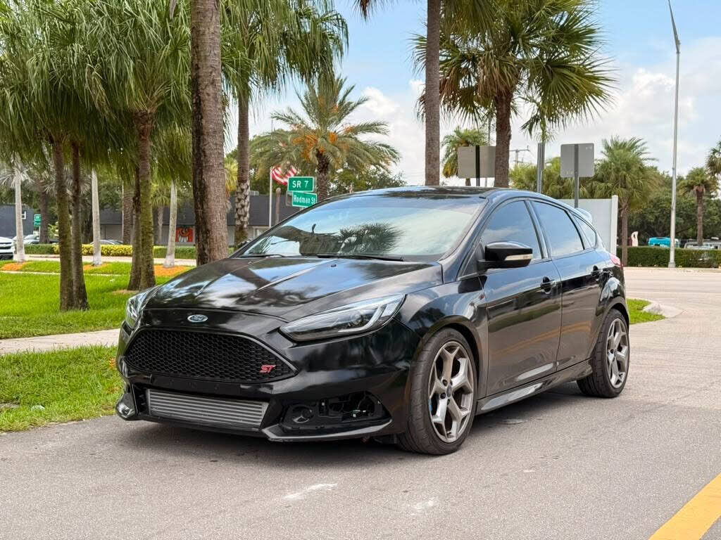 2017 FORD Focus