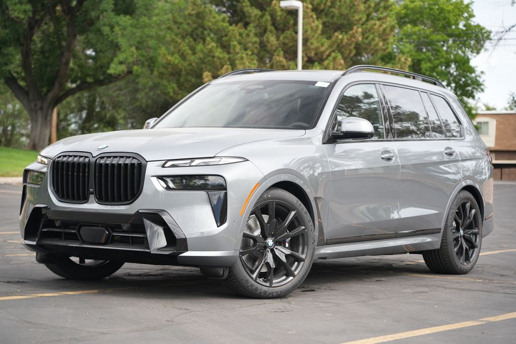 2027 BMW X7