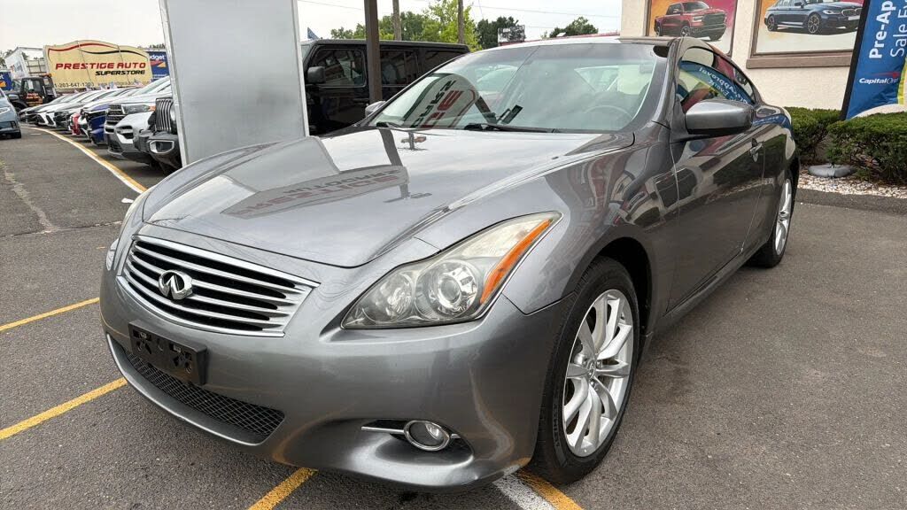 2011 INFINITI G37