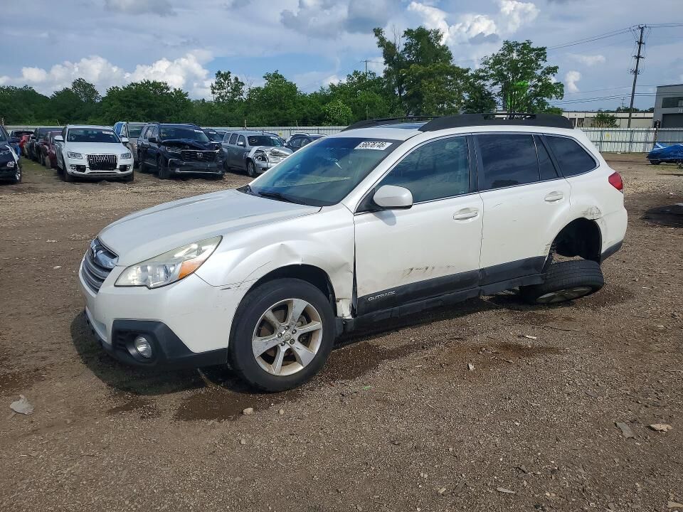 2013 SUBARU Outback
