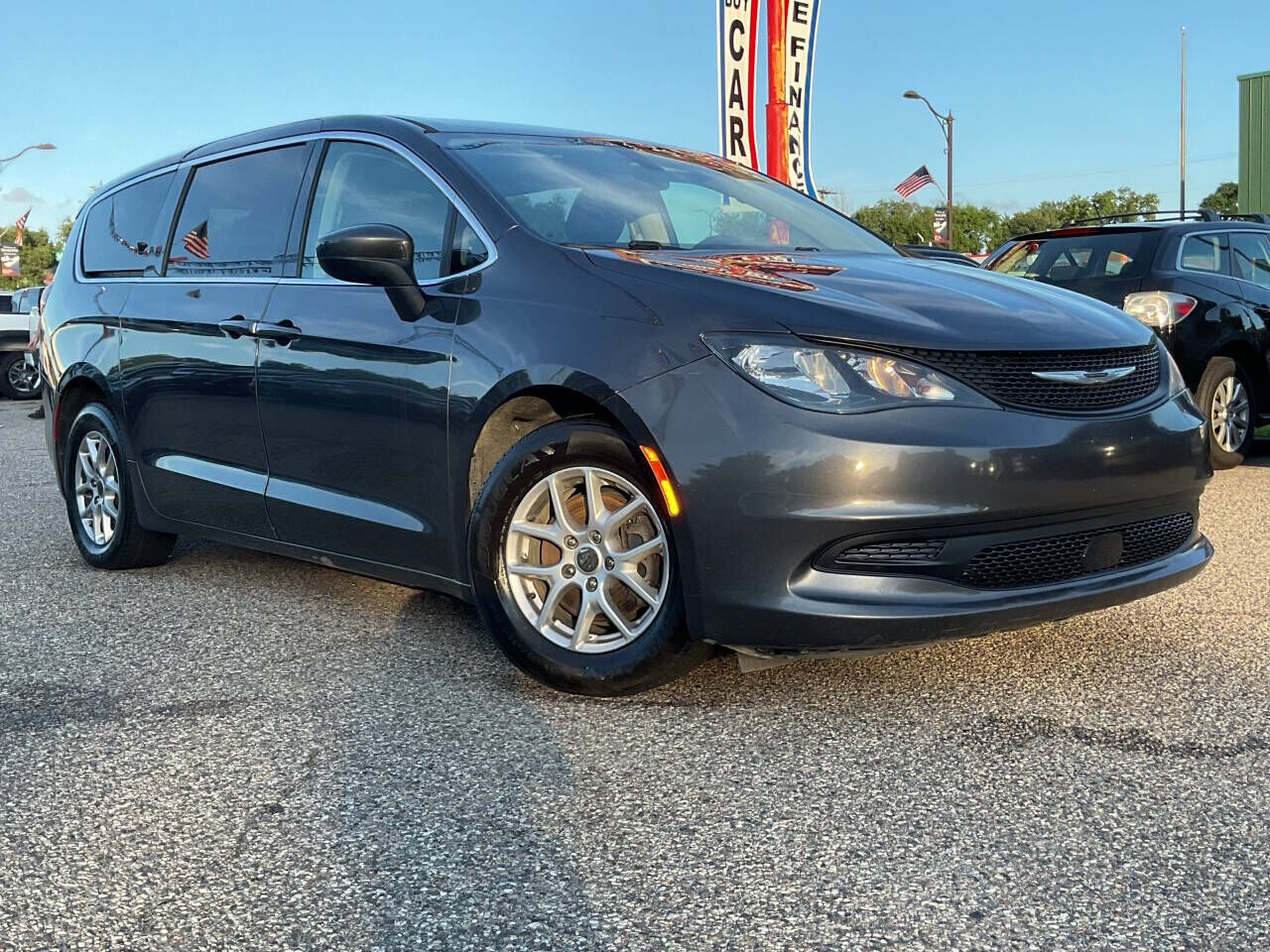 2021 CHRYSLER Voyager