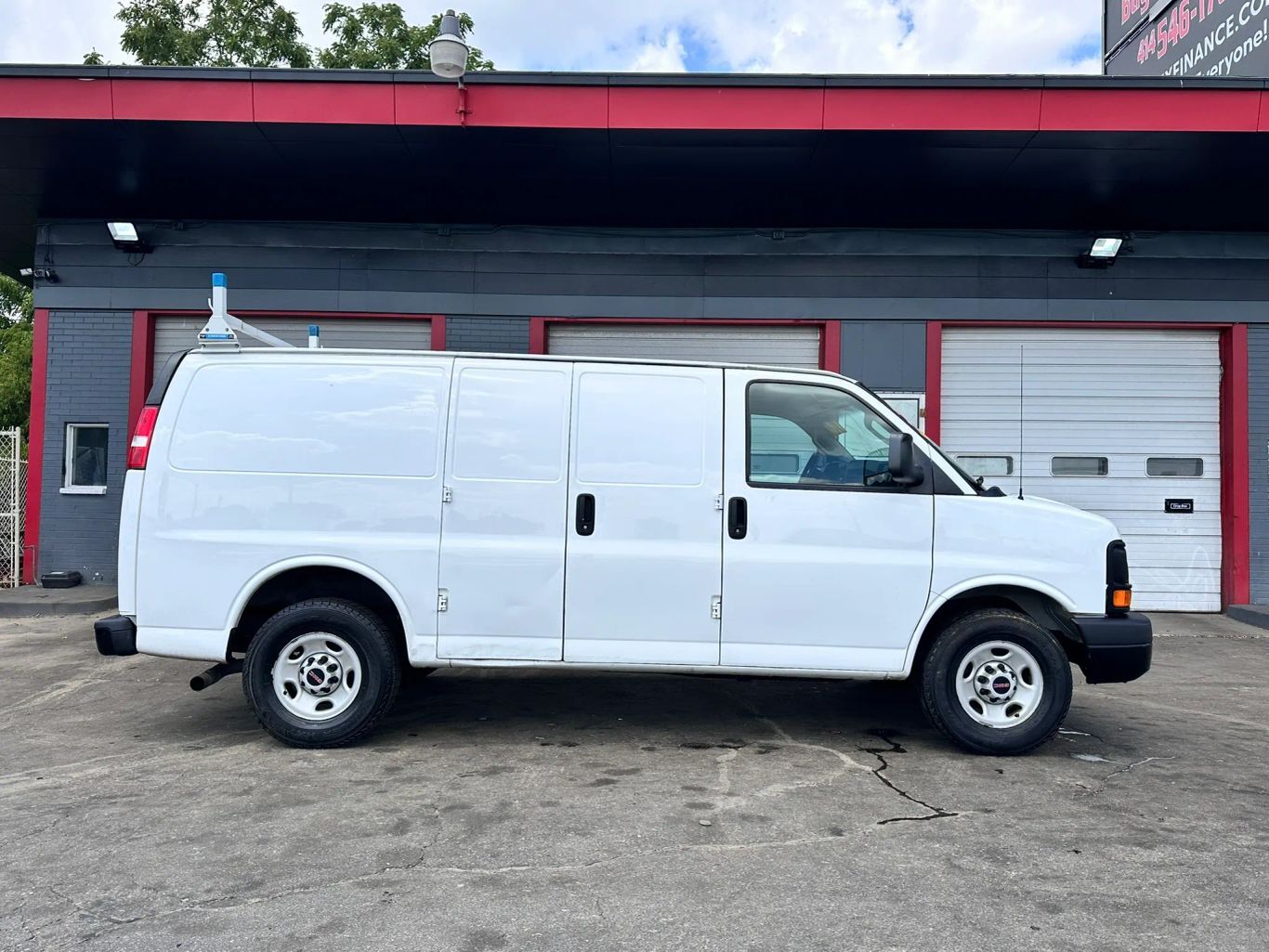 2016 GMC Savana