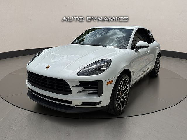 2020 PORSCHE Macan