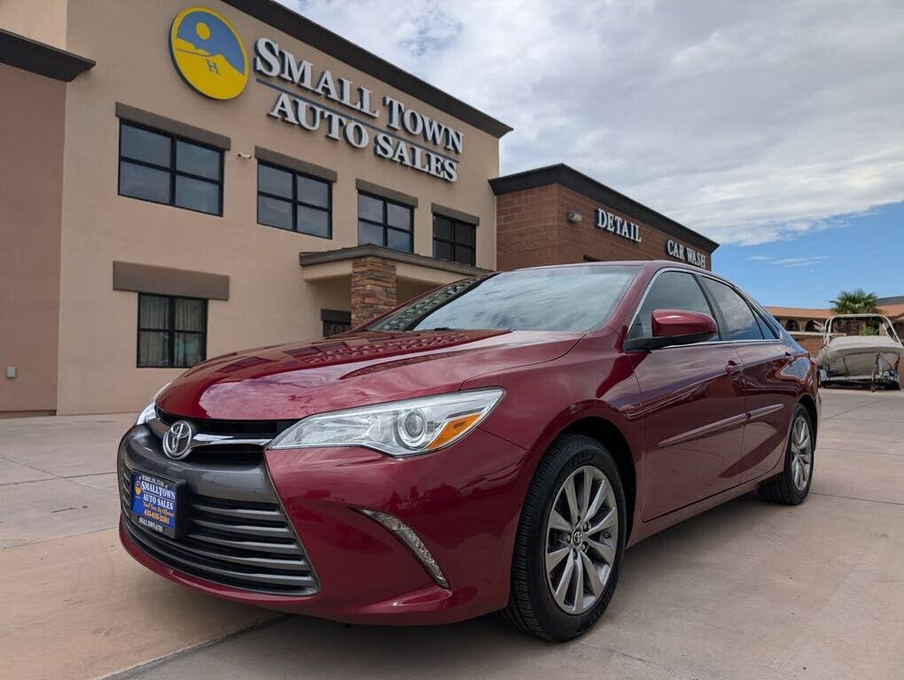 2017 TOYOTA Camry