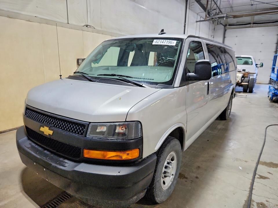 2023 CHEVROLET Express