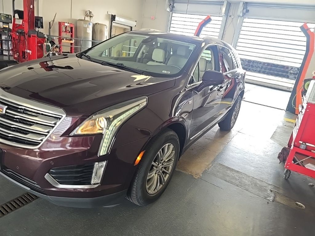 2017 CADILLAC XT5