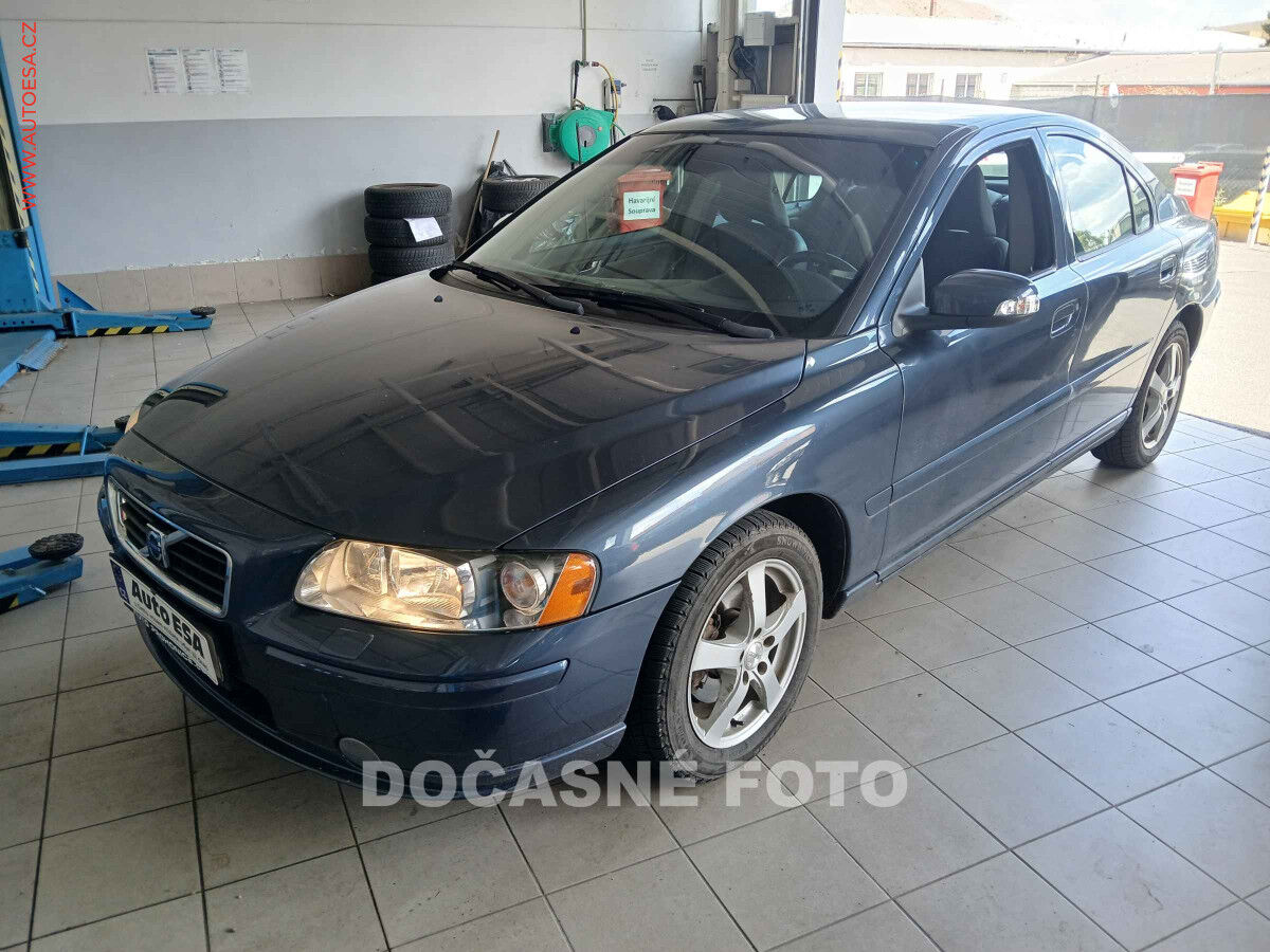 2009 VOLVO S60