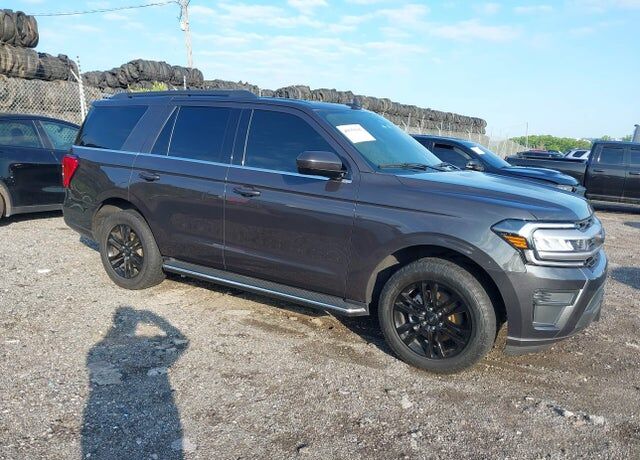 2022 FORD Expedition