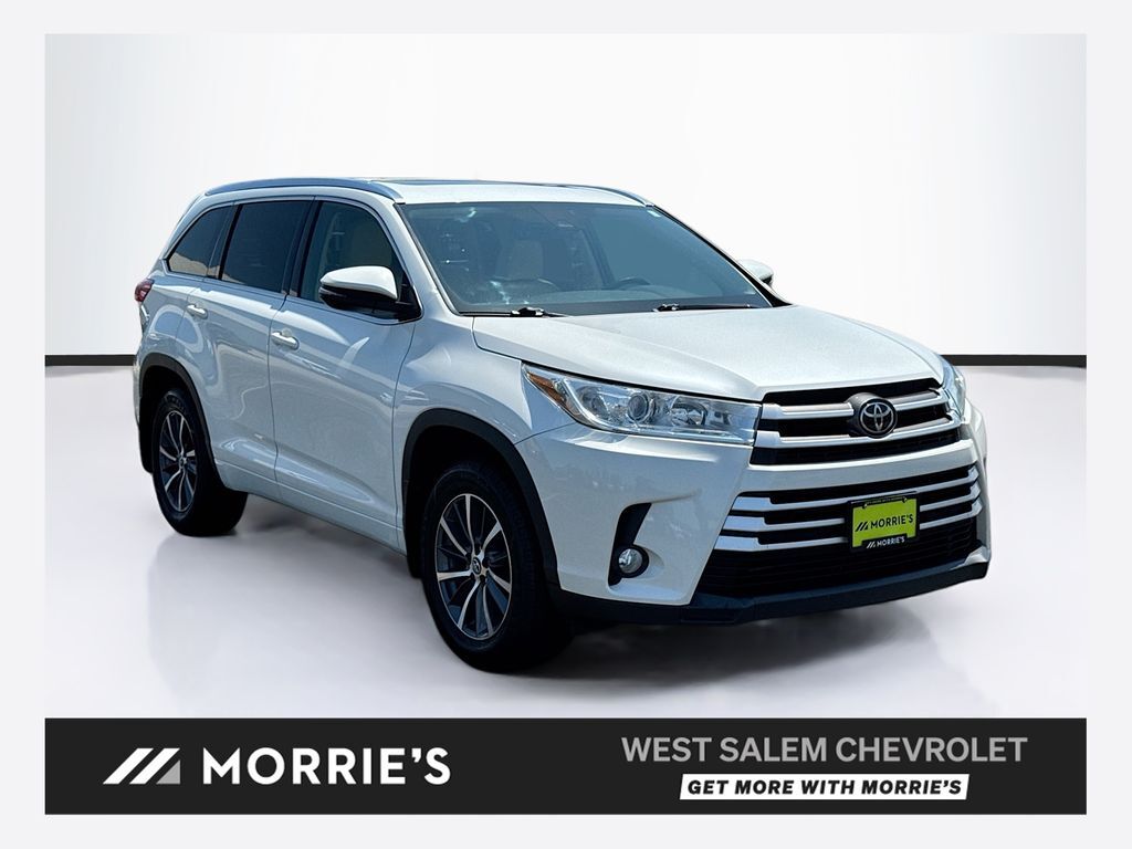 2017 TOYOTA Highlander
