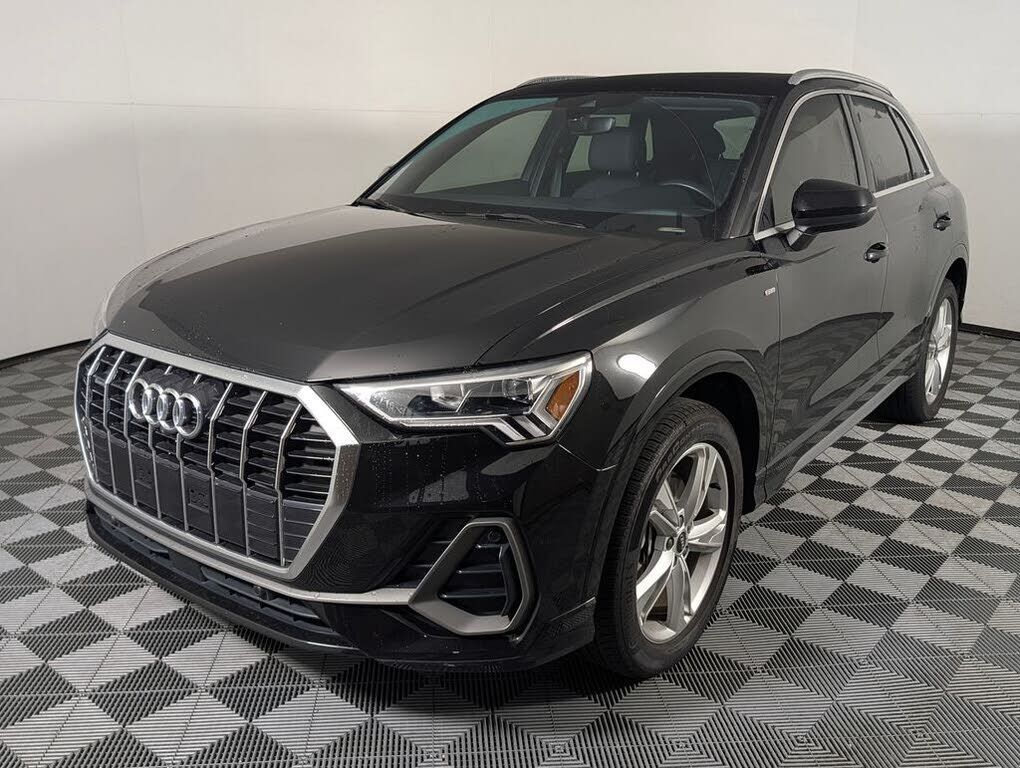 2022 AUDI Q3