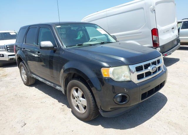 2011 FORD Escape