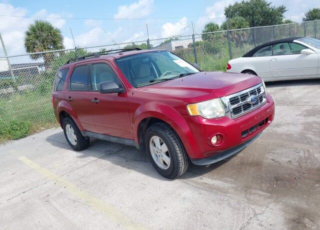 2011 FORD Escape