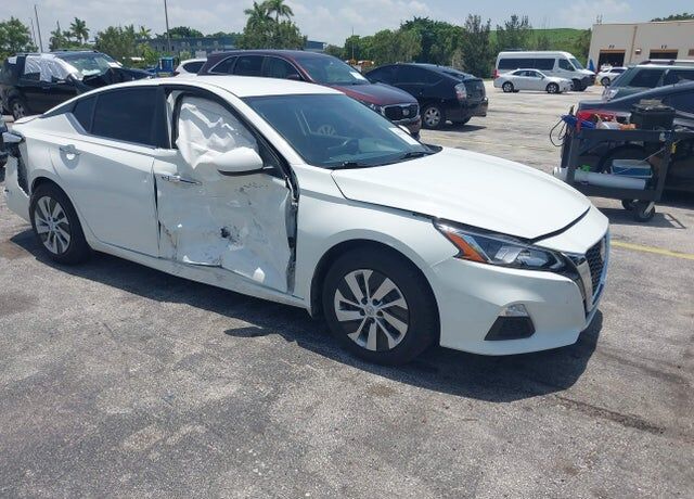 2020 NISSAN Altima