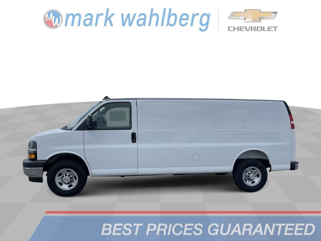 2025 CHEVROLET Express