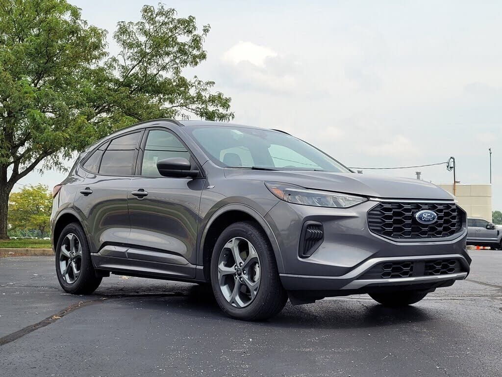 2024 FORD Escape