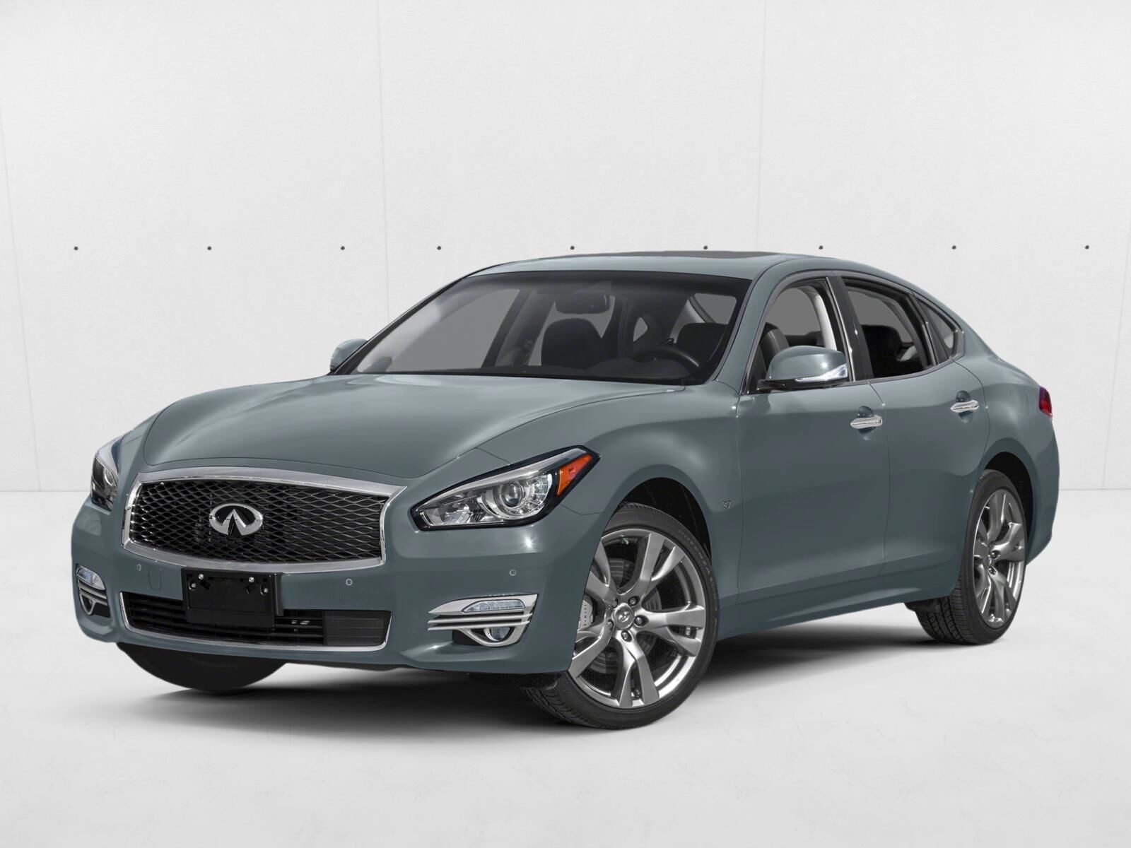 2017 INFINITI Q70