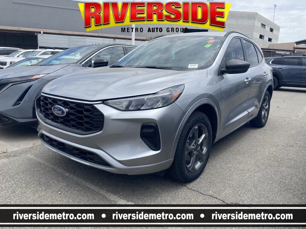 2024 FORD Escape