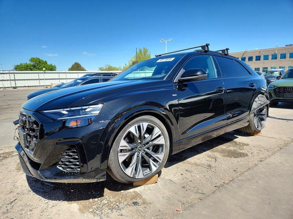 2025 AUDI Q8