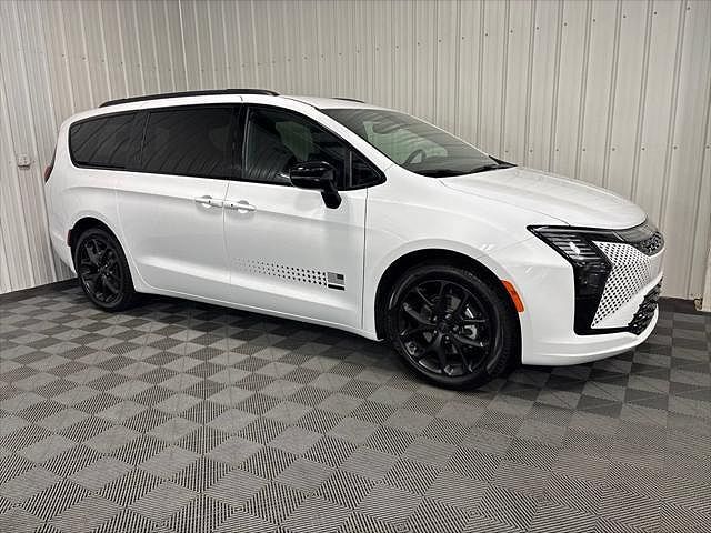 2027 CHRYSLER Pacifica
