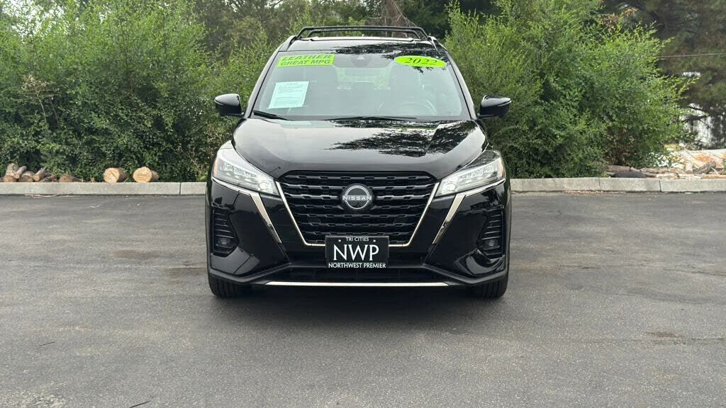 2022 NISSAN Kicks