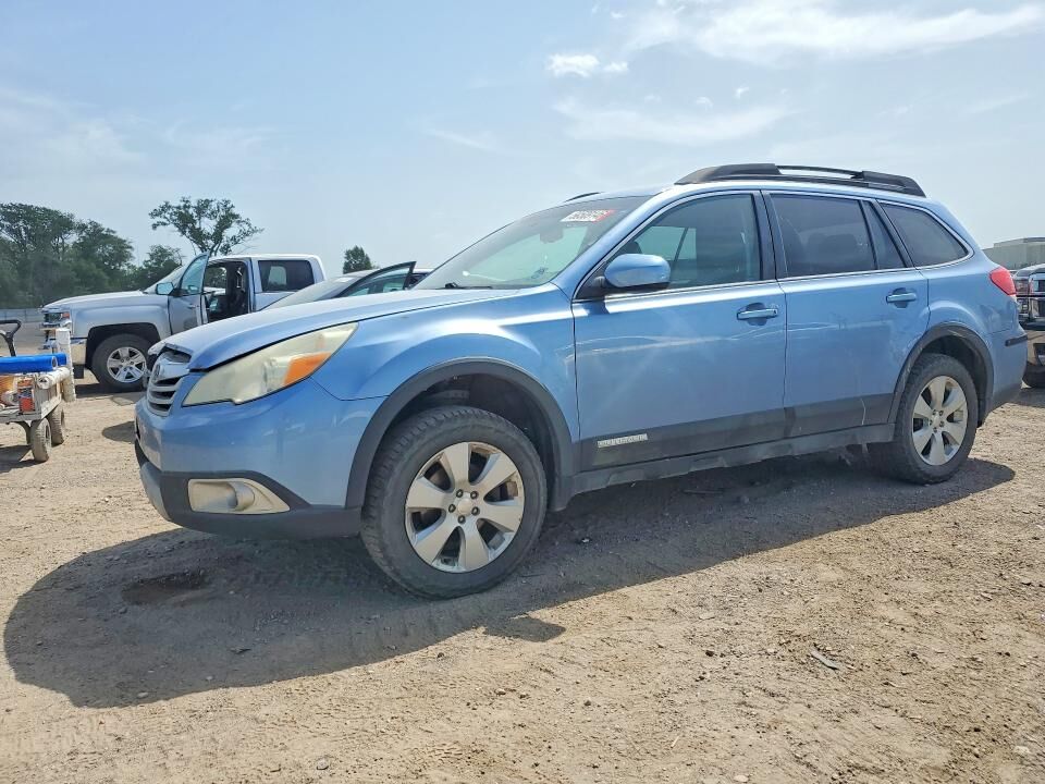 2011 SUBARU Outback