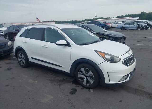 2017 KIA Niro