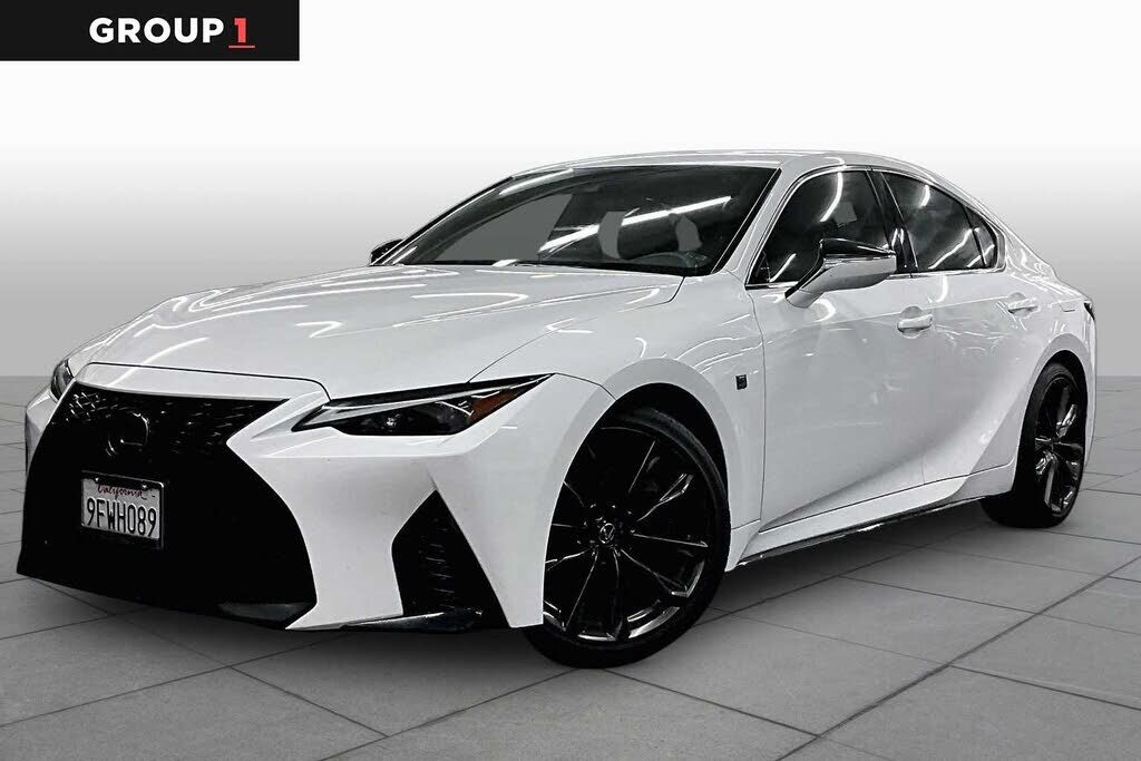 2023 LEXUS IS