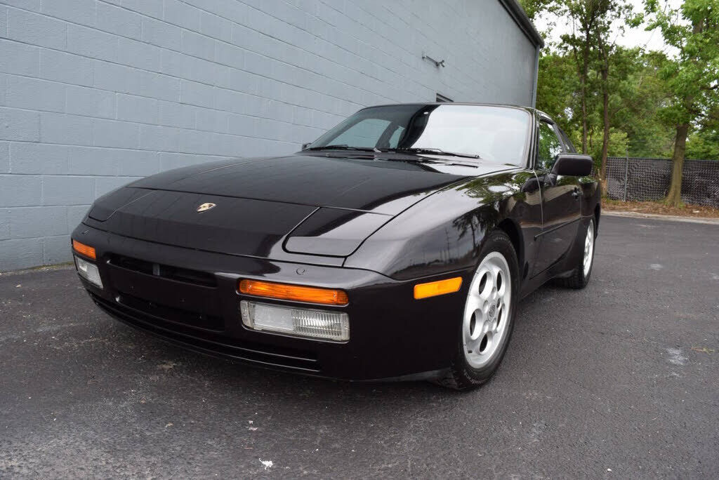 1988 PORSCHE 944