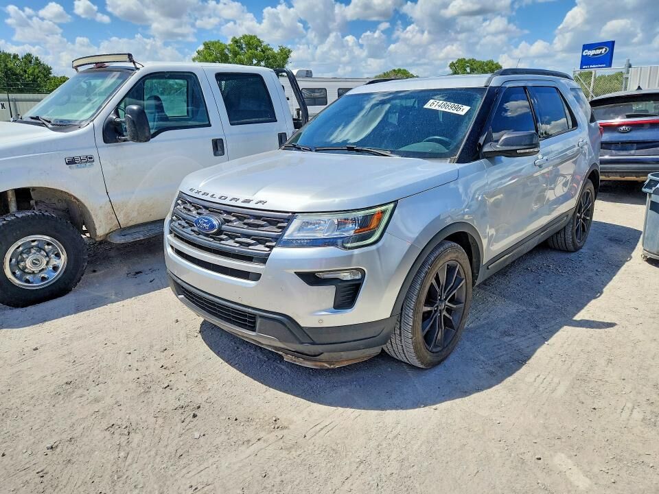 2018 FORD Explorer