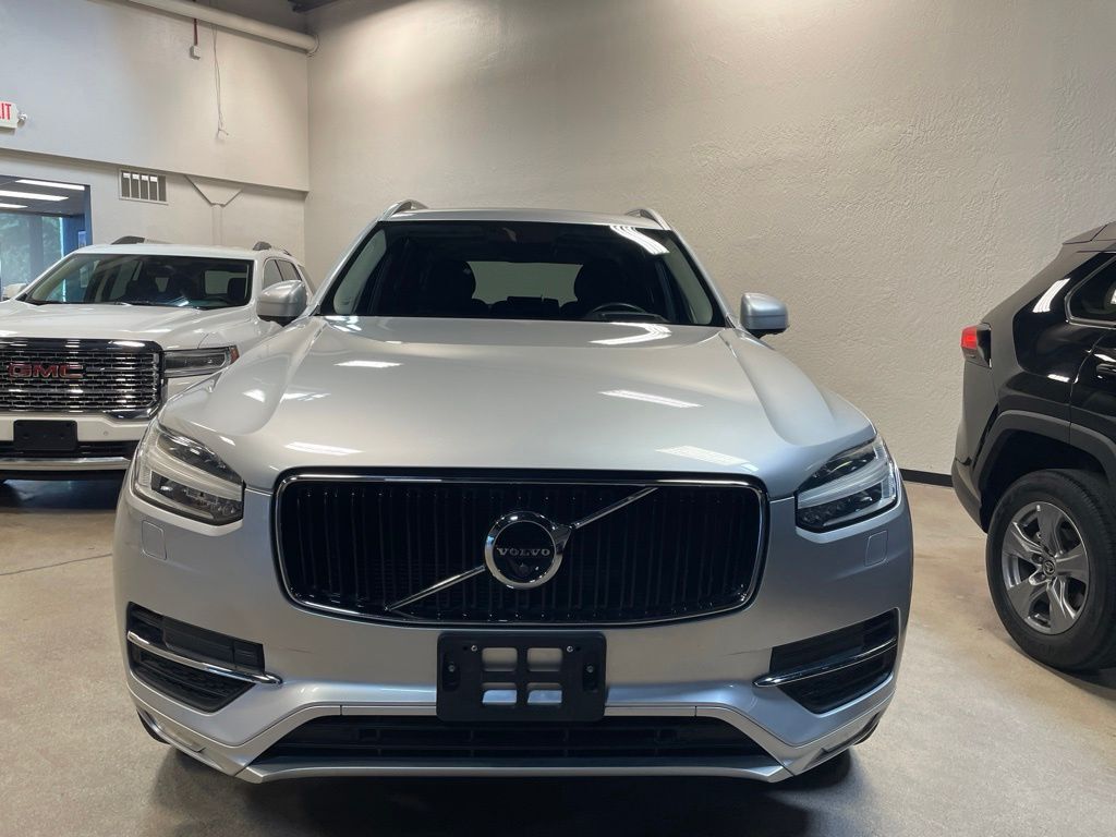 2019 VOLVO XC90