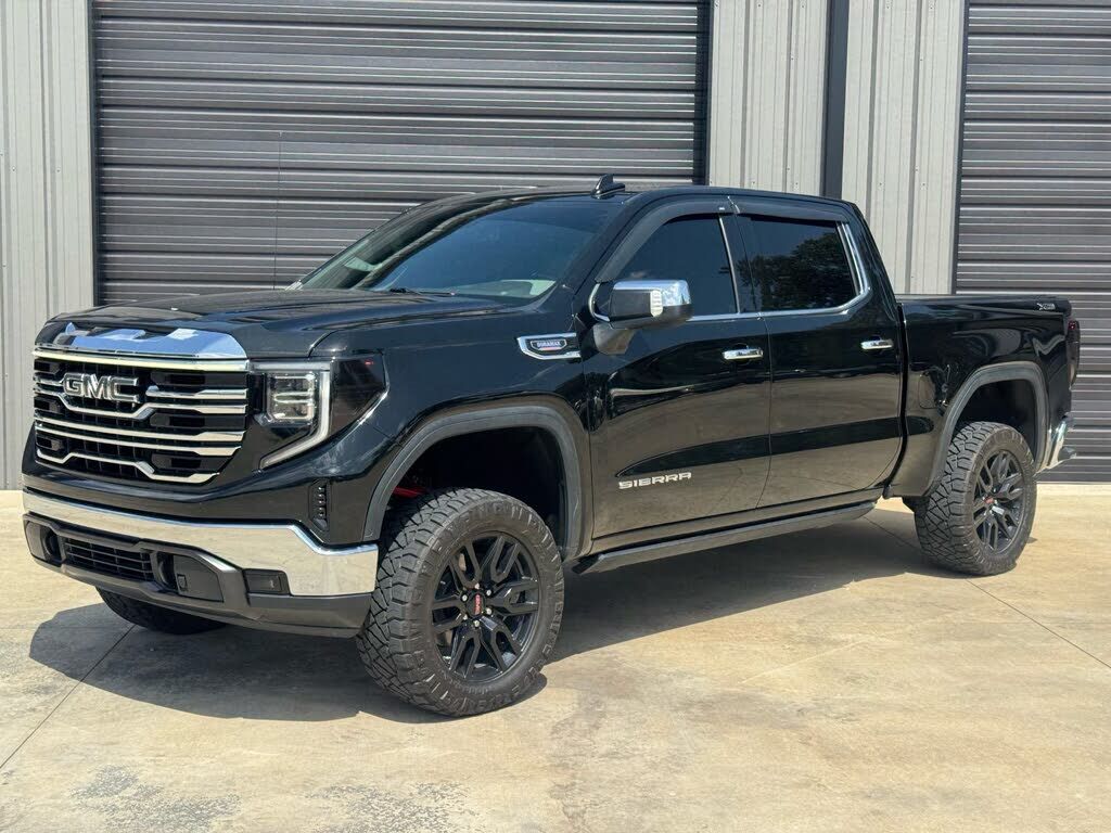 2023 GMC Sierra