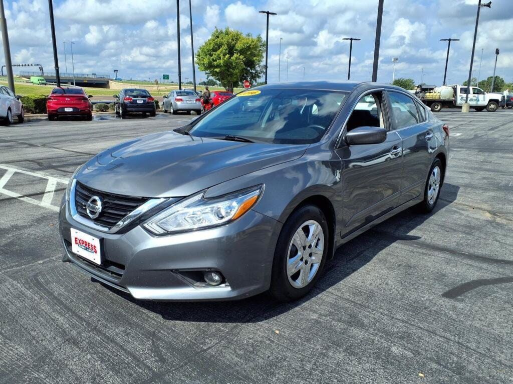 2016 NISSAN Altima