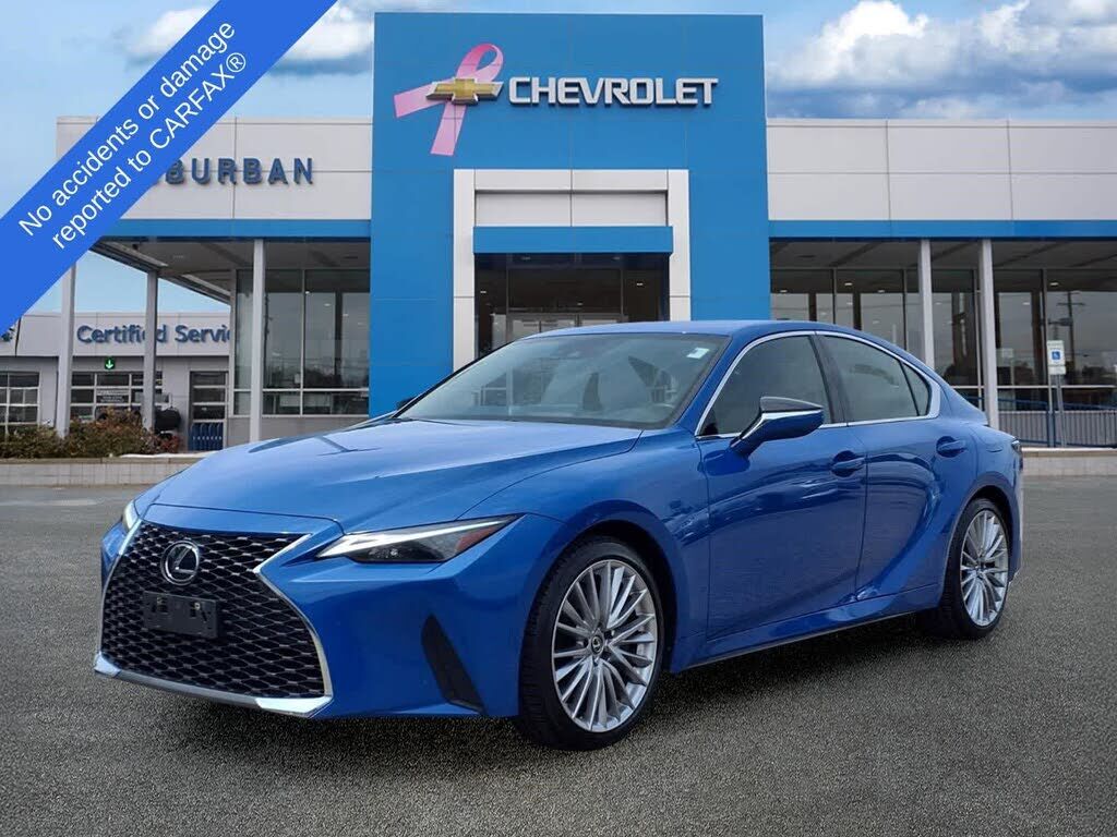 2023 LEXUS IS