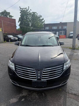 2019 LINCOLN MKT