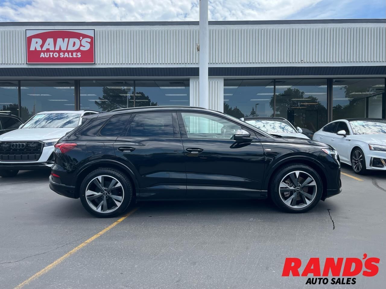 2024 AUDI Q4
